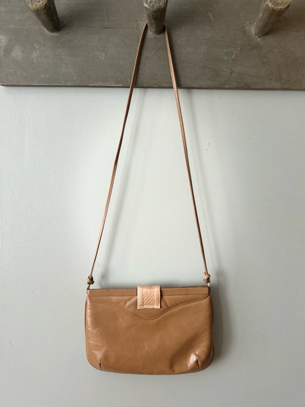 Vintage 70s snakeskin purse - Picture 10 of 16